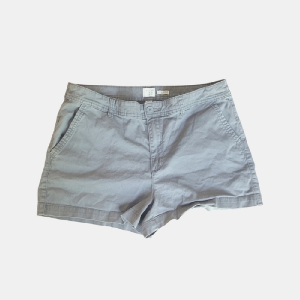 a new day Light Gray Women’s Casual Shorts